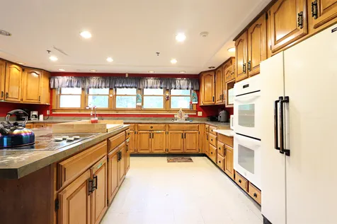 949 Mcgoff Hill Lyndon VT 05851