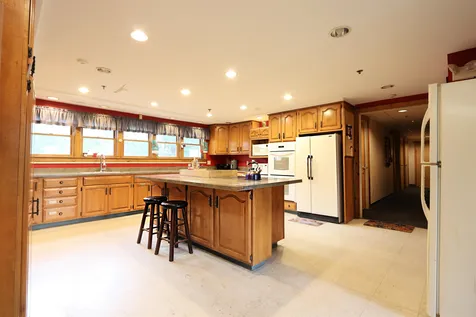 949 Mcgoff Hill Lyndon VT 05851