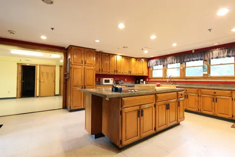 949 Mcgoff Hill Lyndon VT 05851