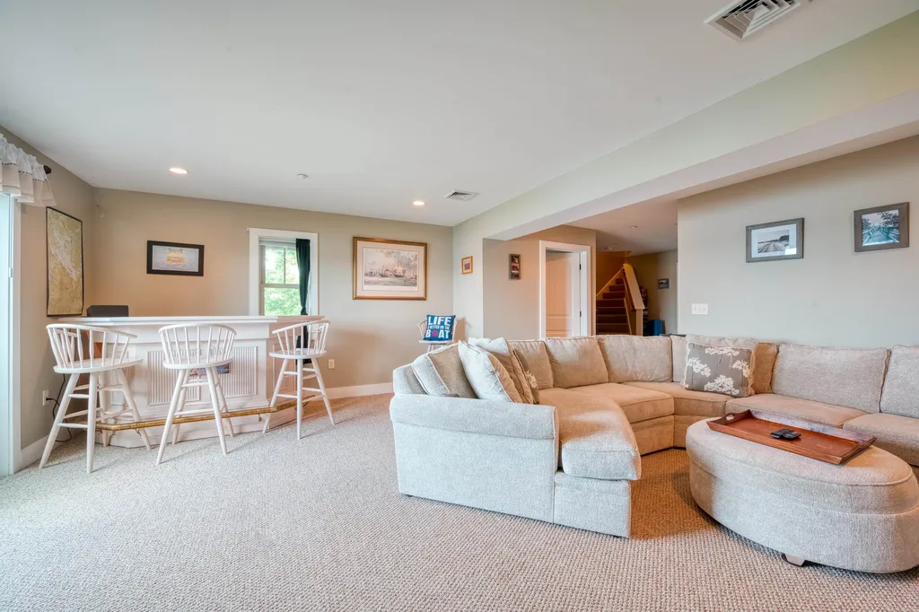 569 Scenic Road Laconia NH 03246