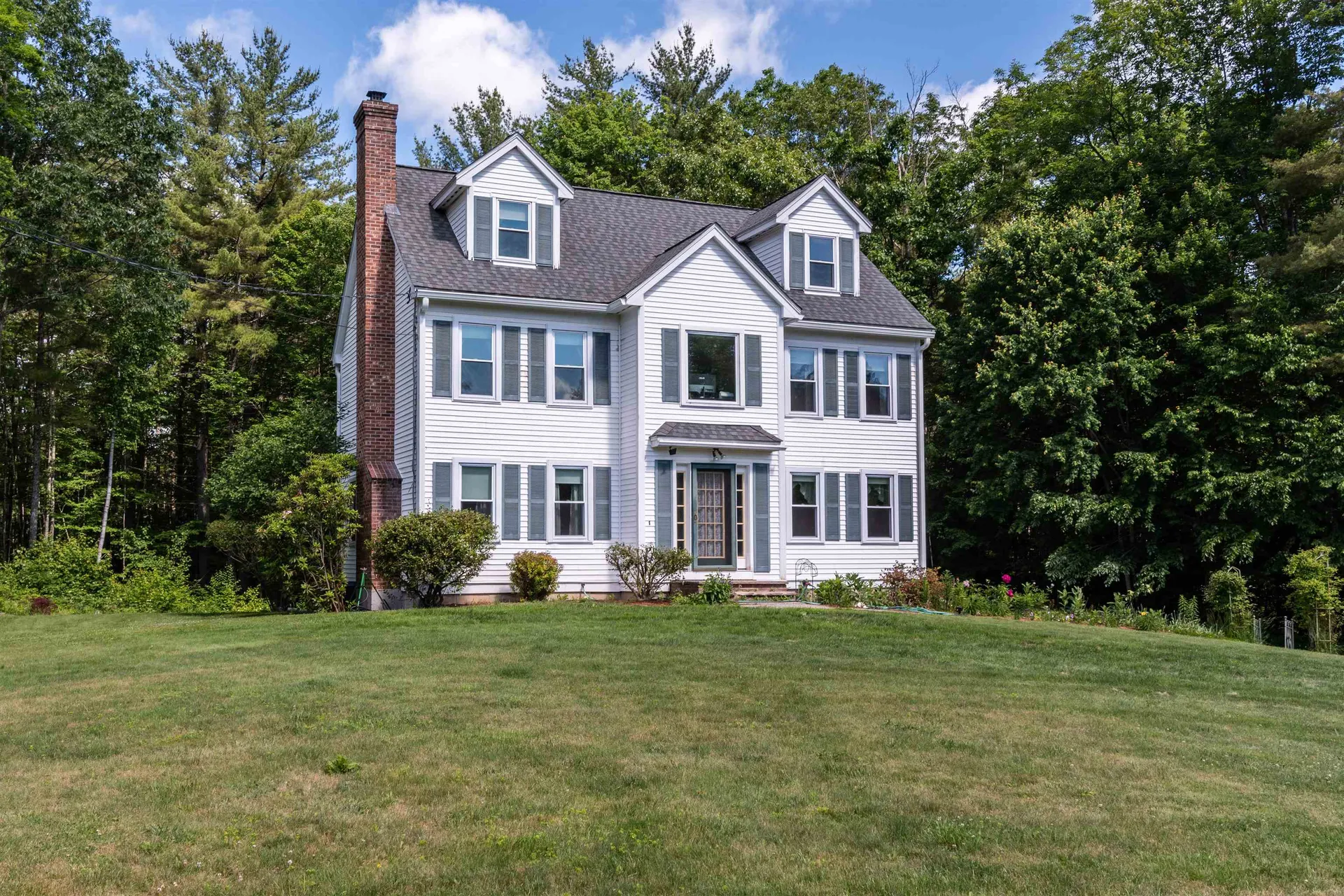 3 Greenwood Extension Raymond NH 03077