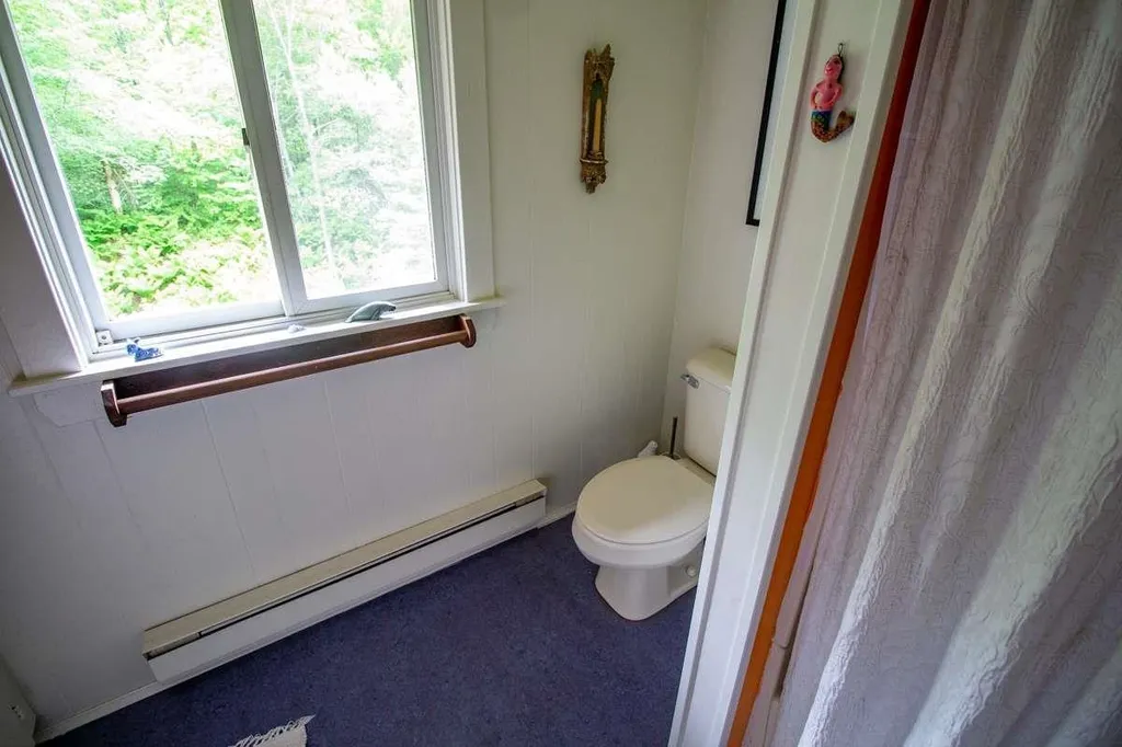 1977 Moore Road Sharon VT 05065