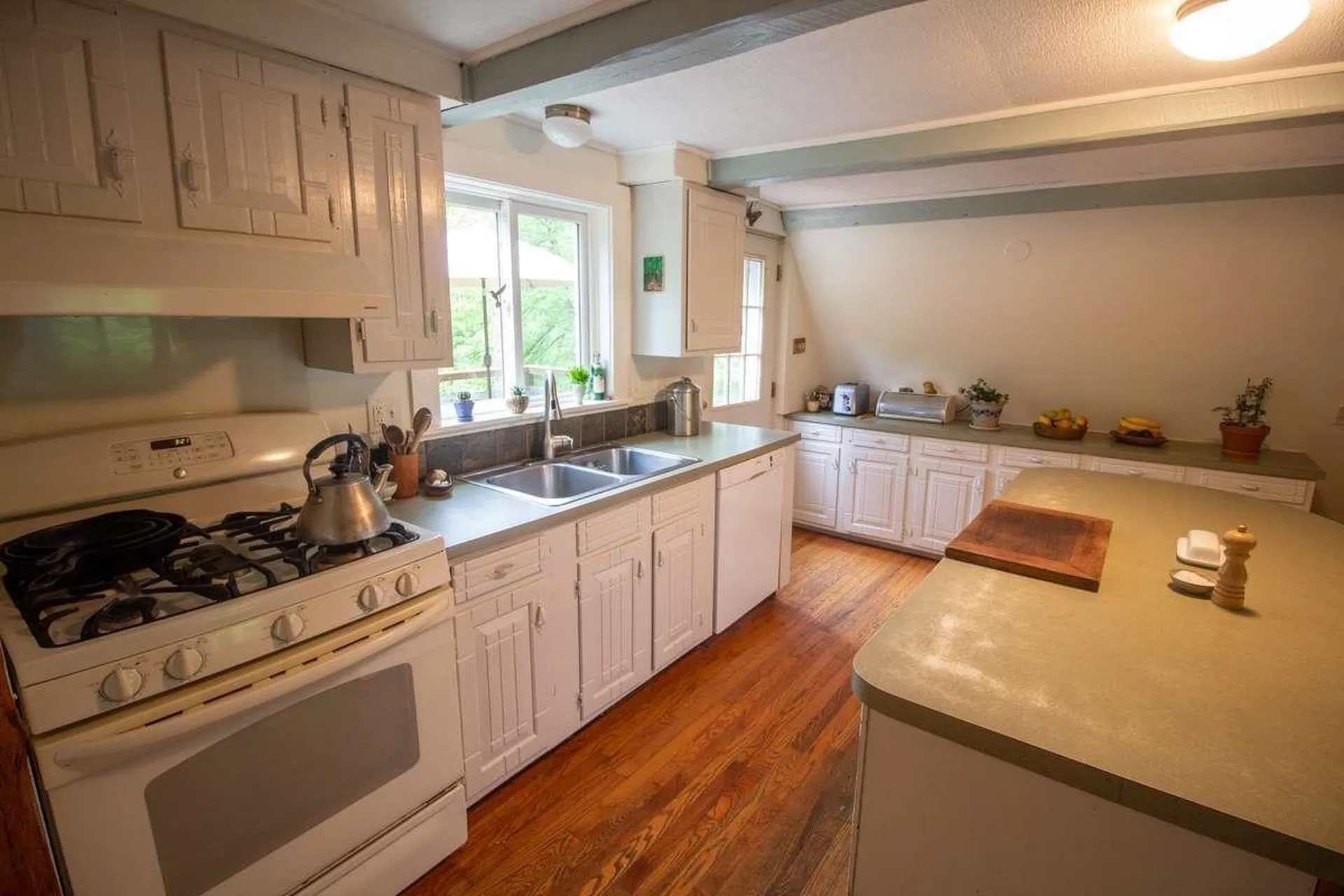 1977 Moore Road Sharon VT 05065