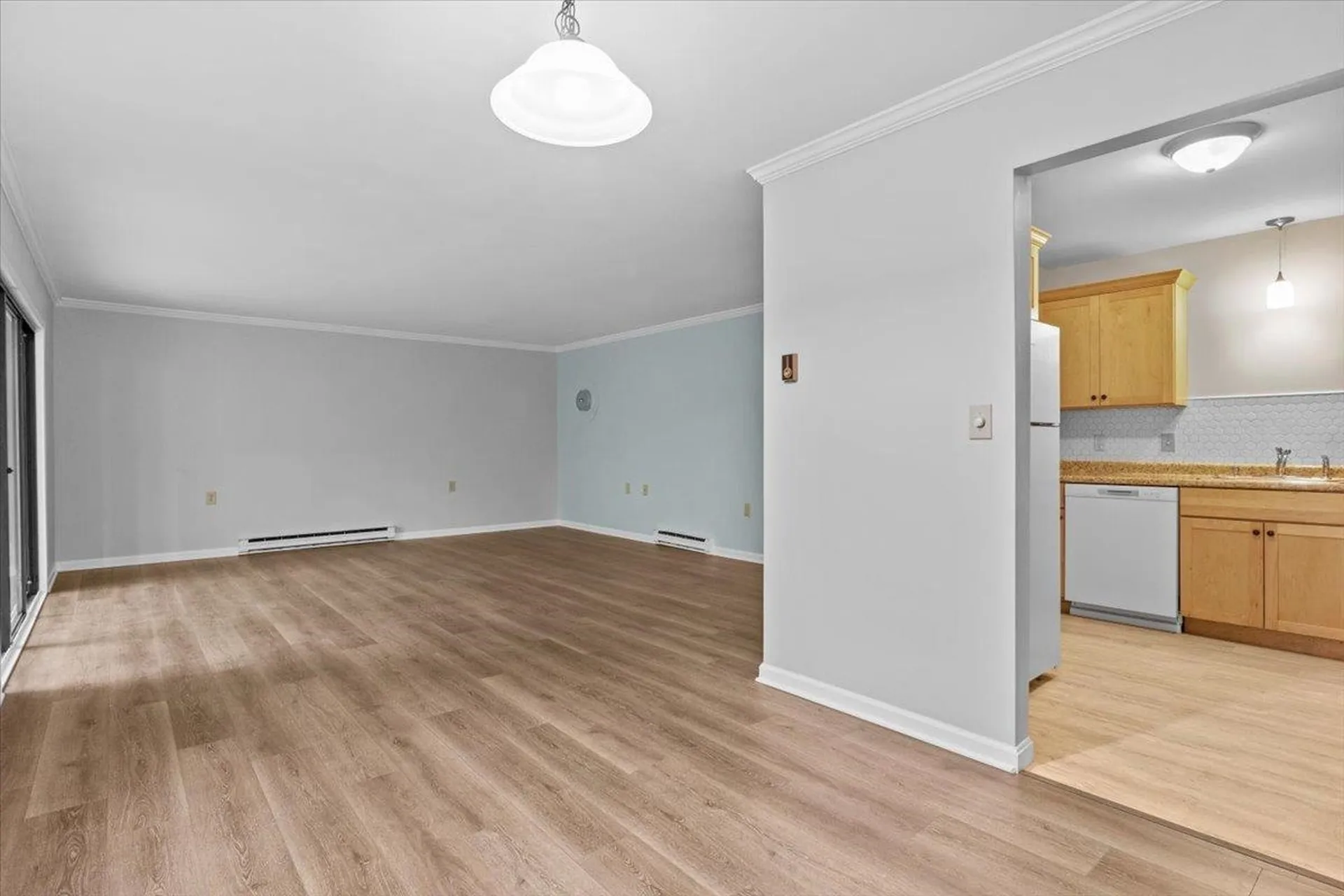 27 Hawthorne Circle South Burlington VT 05403