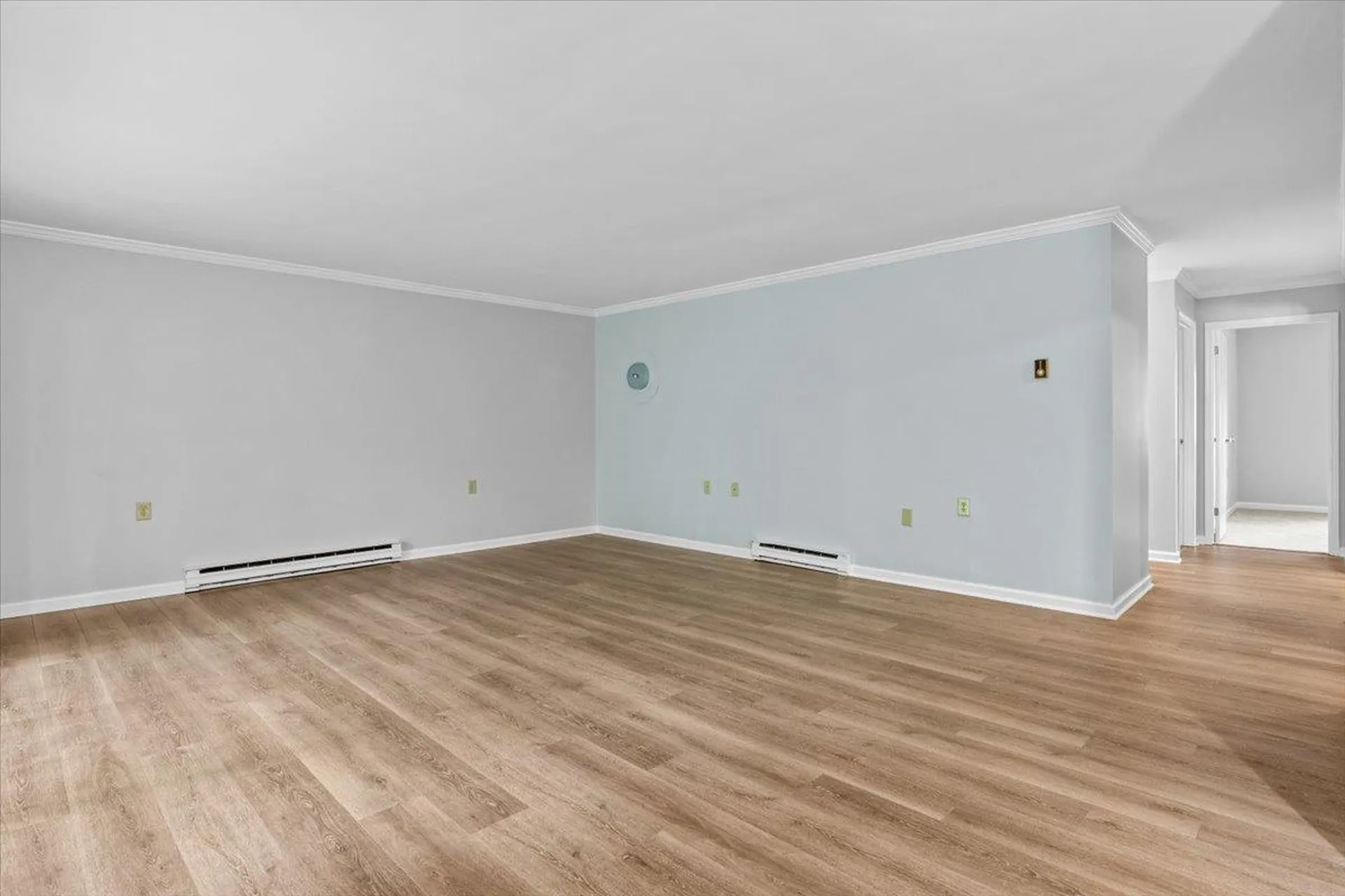 27 Hawthorne Circle South Burlington VT 05403