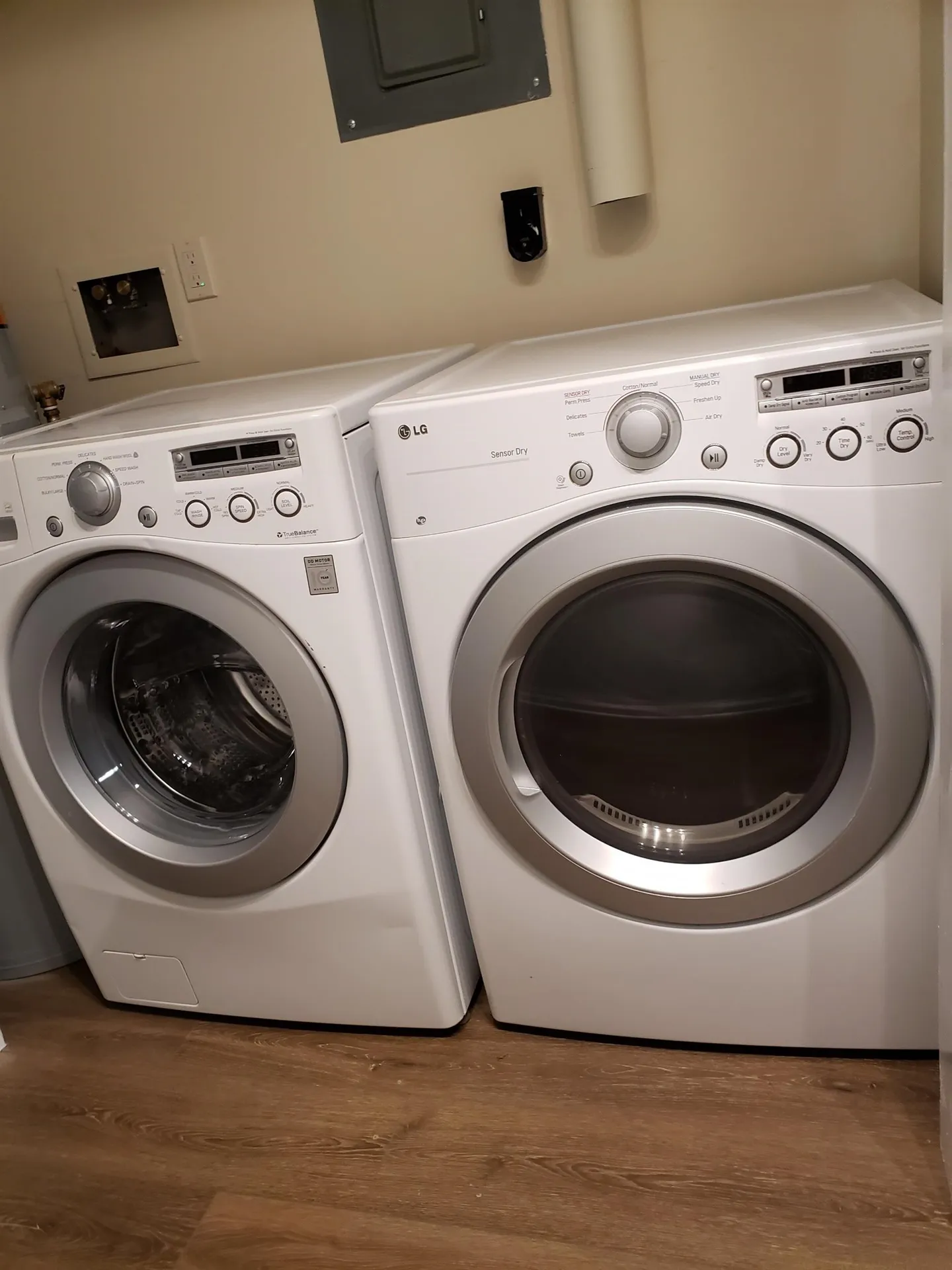 27 Hawthorne Circle South Burlington VT 05403