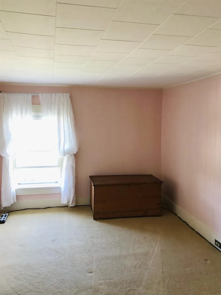 228 Horse Corner Road Chichester NH 03258
