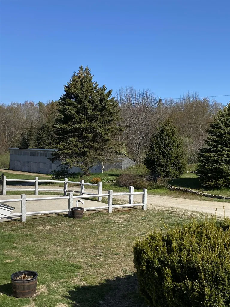 228 Horse Corner Road Chichester NH 03258
