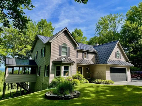 19 Carriage Lane Hanover NH 03755