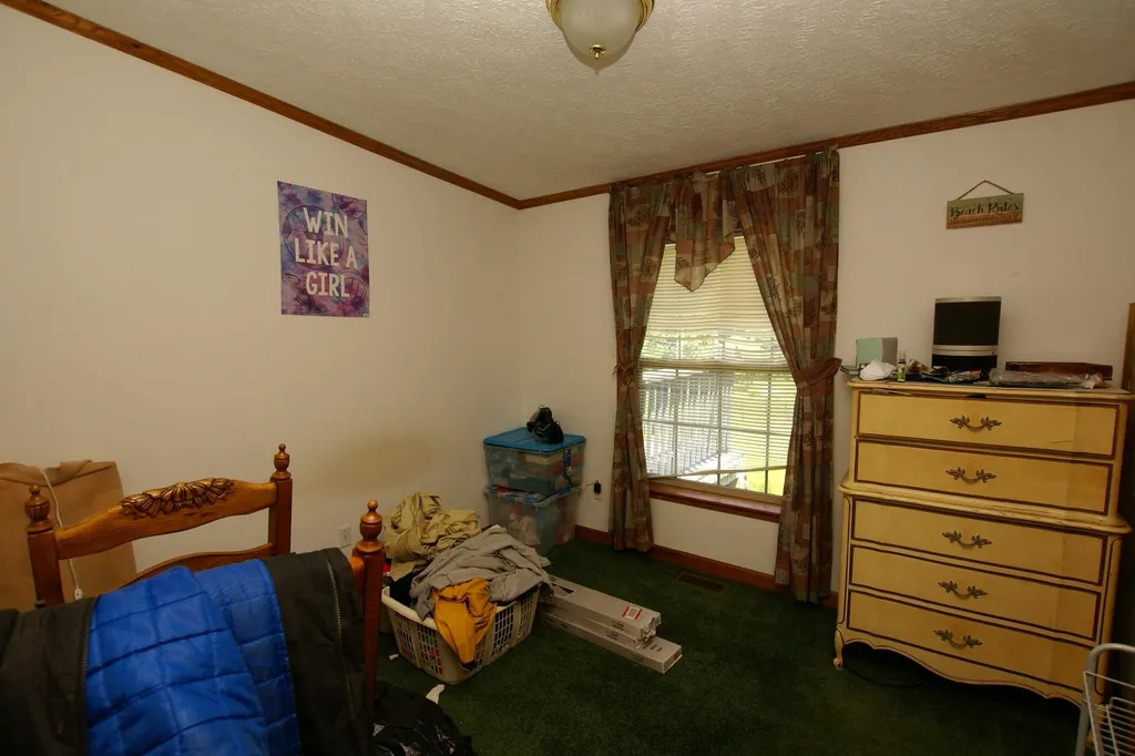 1059 Ten Rod Road Farmington NH 03835