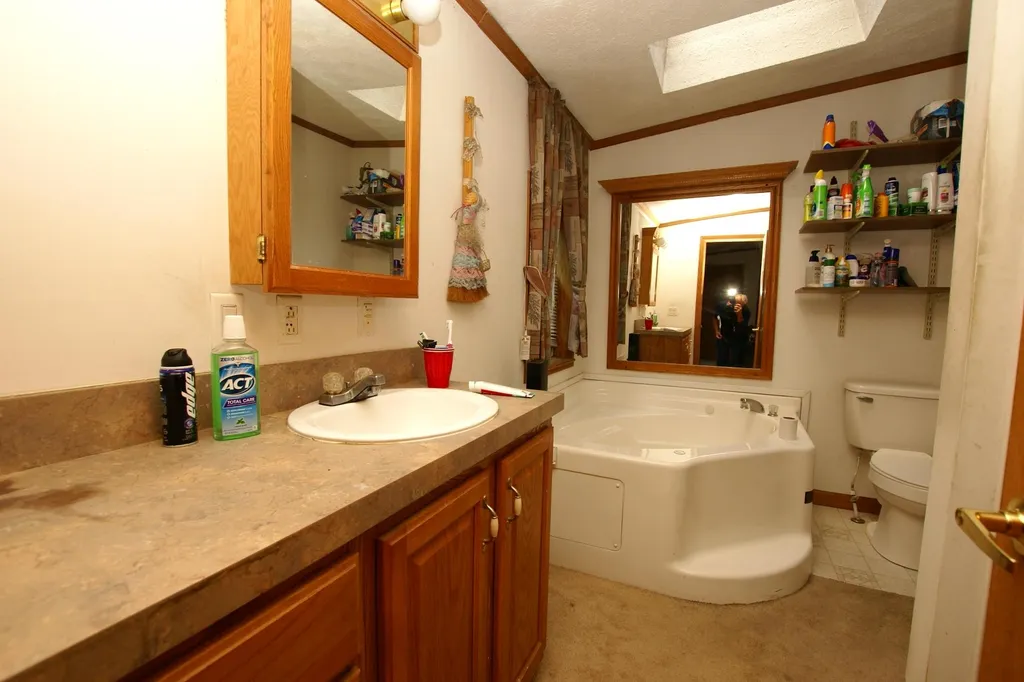1059 Ten Rod Road Farmington NH 03835