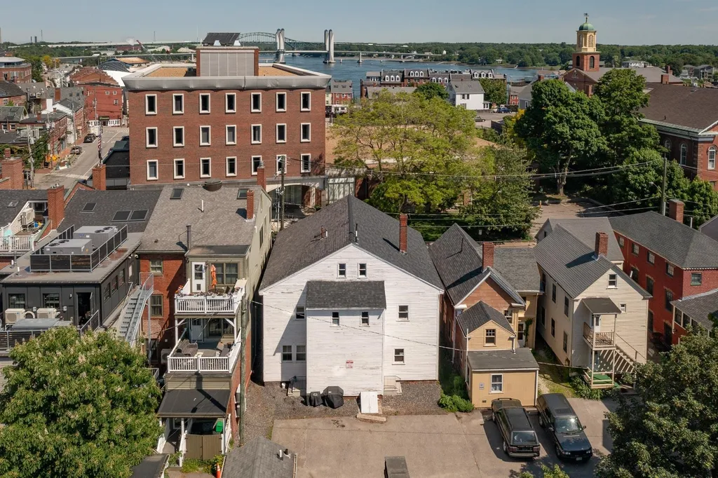 85 Daniel Street Portsmouth NH 03801