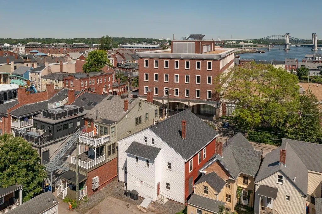 85 Daniel Street Portsmouth NH 03801