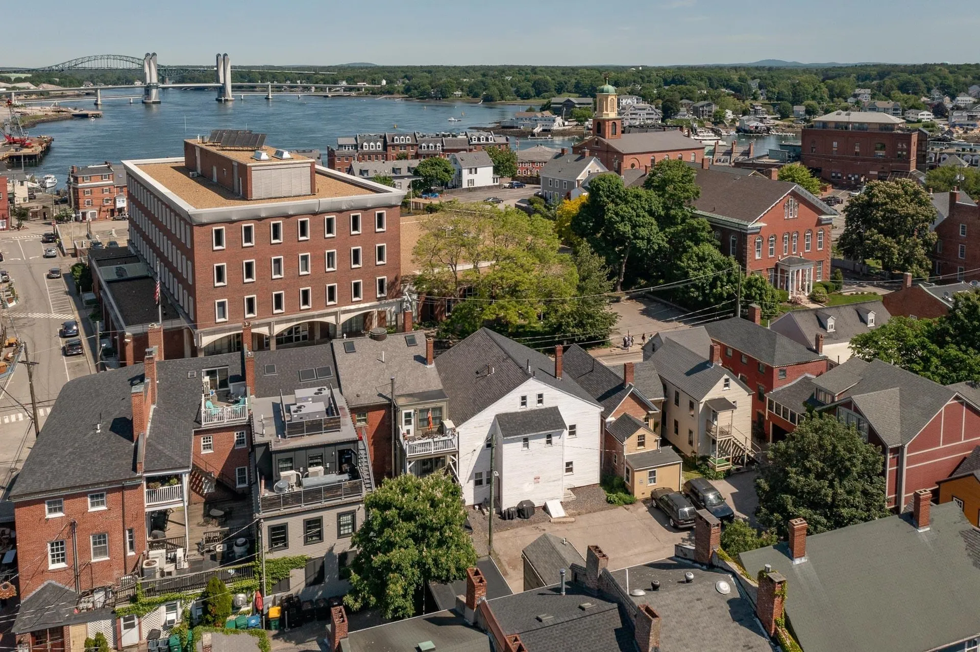 85 Daniel Street Portsmouth NH 03801