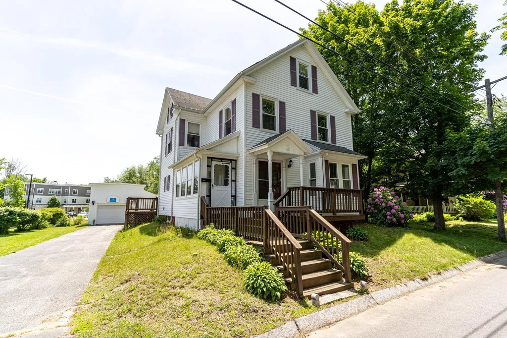 39 Young Street South Berwick ME 03908