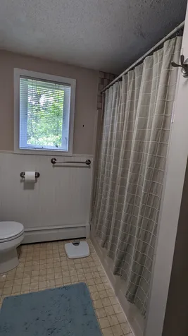 108 Ellingwood Street Manchester NH 03103-7076
