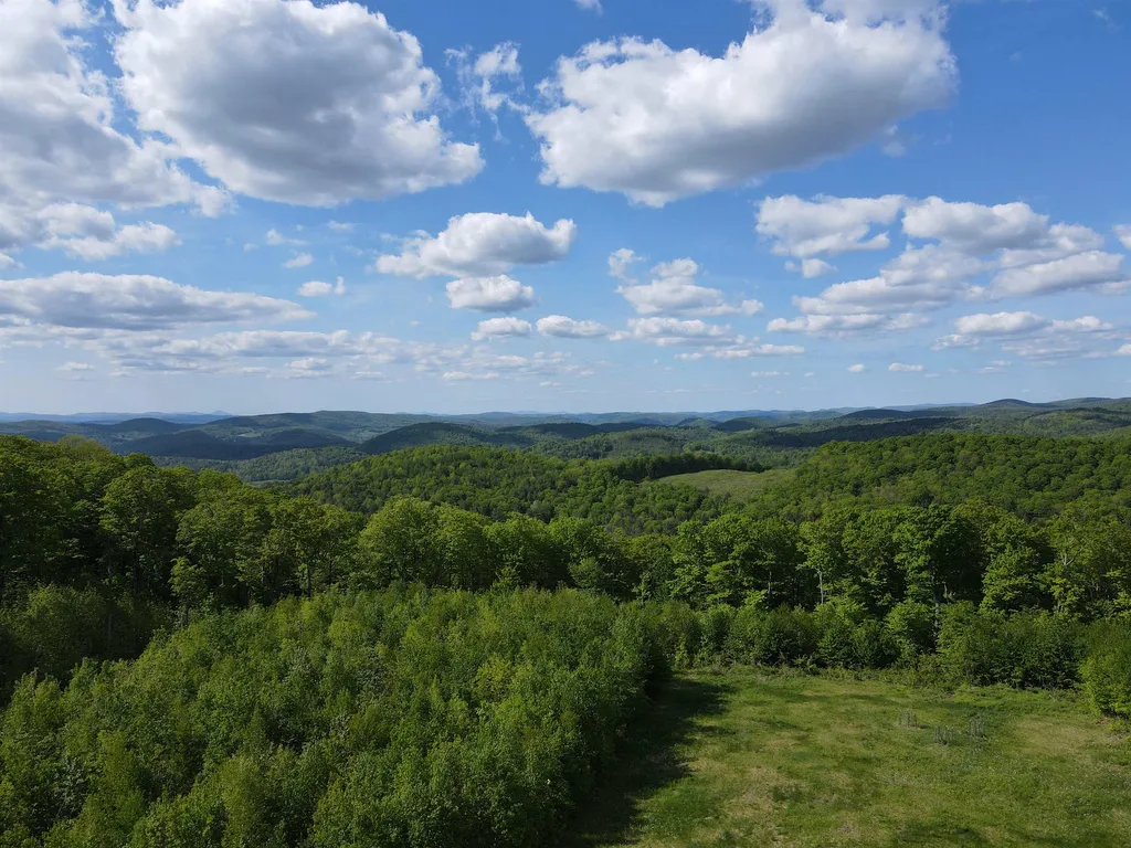 80 Sawyer Hill Road Tunbridge VT 05077