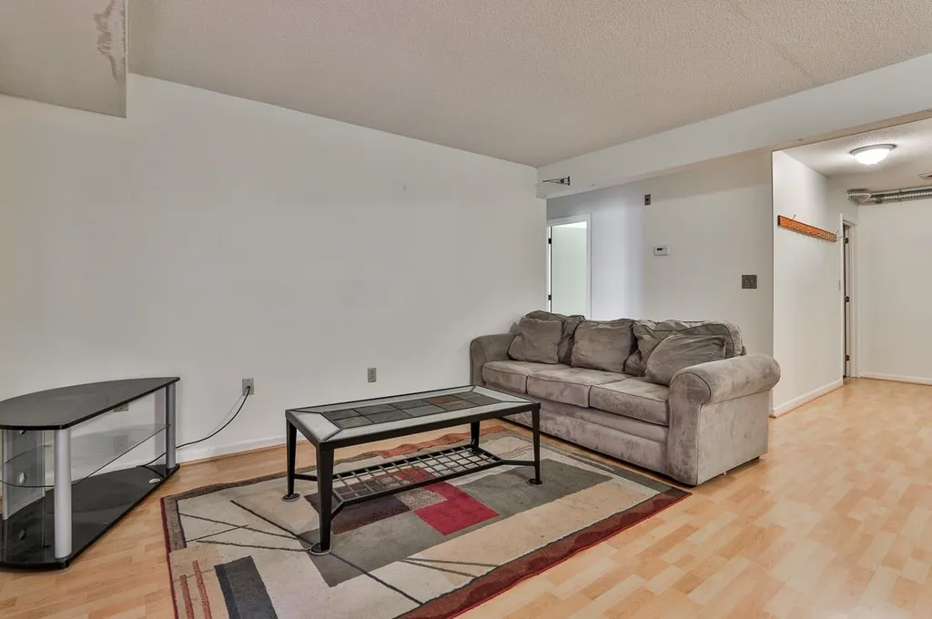 5 Blackstone Drive Nashua NH 03063