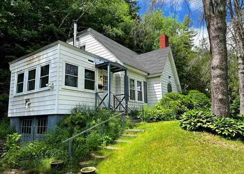 24 Fifth Avenue St. Johnsbury VT 05819
