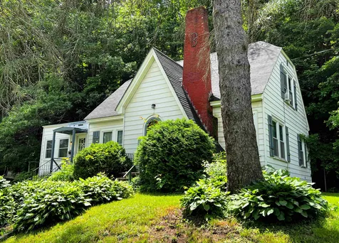 24 Fifth Avenue St. Johnsbury VT 05819