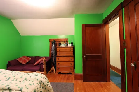 24 Fifth Avenue St. Johnsbury VT 05819