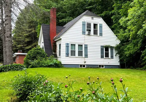 24 Fifth Avenue St. Johnsbury VT 05819