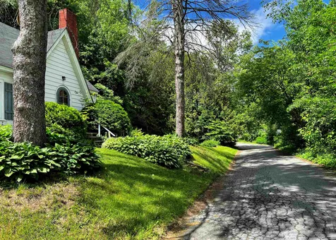 24 Fifth Avenue St. Johnsbury VT 05819