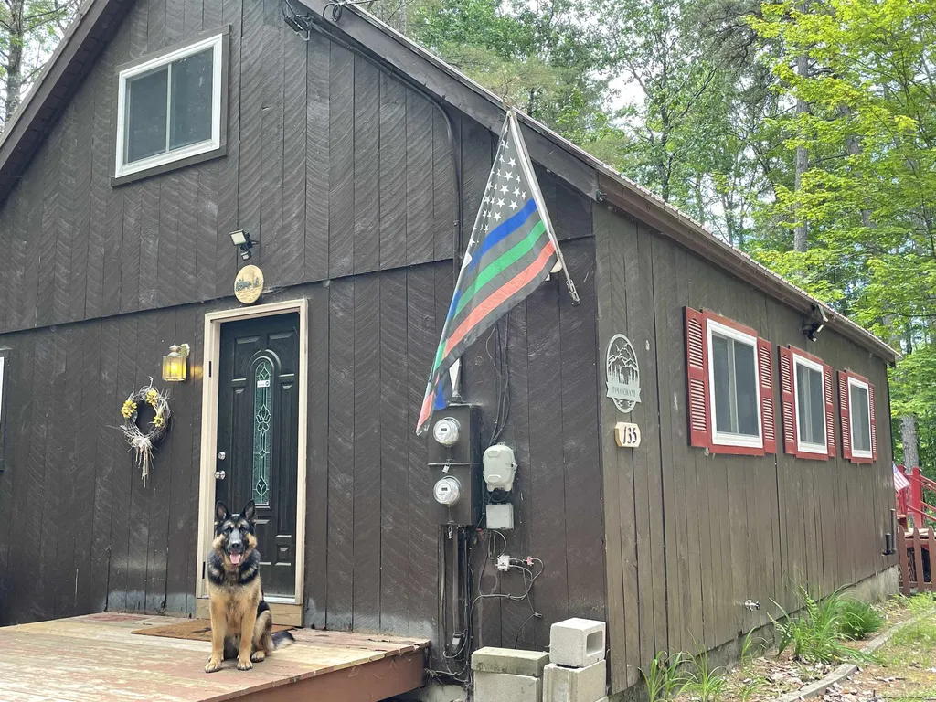 135 Pine River Path Effingham NH 03882