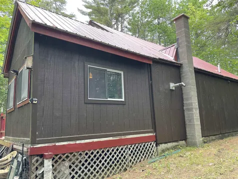 135 Pine River Path Effingham NH 03882