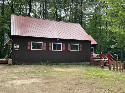 135 Pine River Path Effingham NH 03882