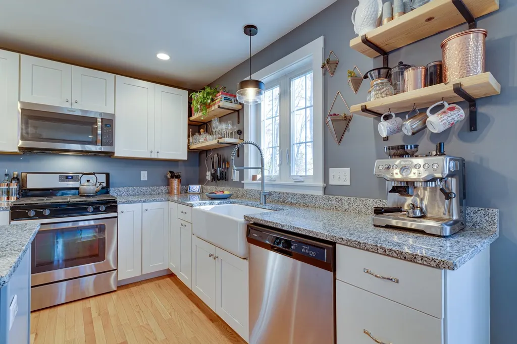 9 Adams Road Kittery ME 03904