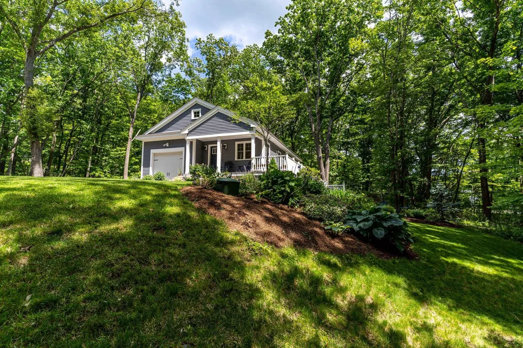 9 Adams Road Kittery ME 03904