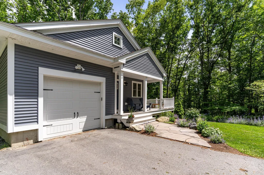 9 Adams Road Kittery ME 03904
