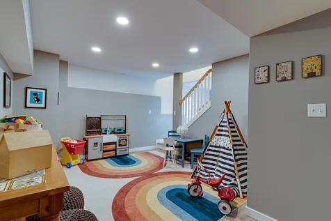 9 Adams Road Kittery ME 03904