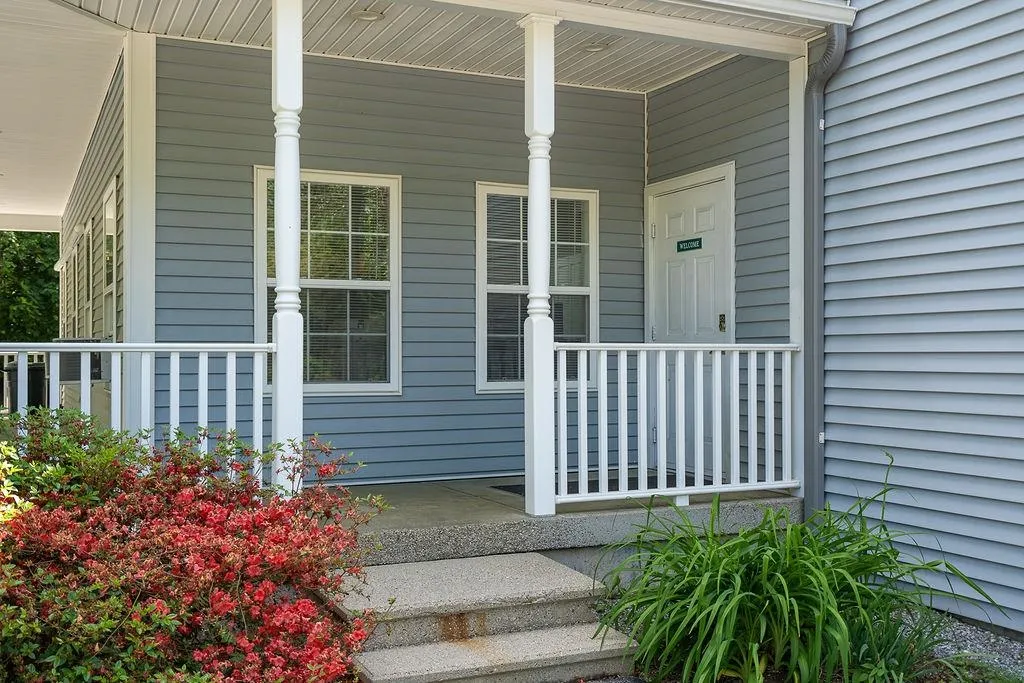 152 S Mast Street Goffstown NH 03045
