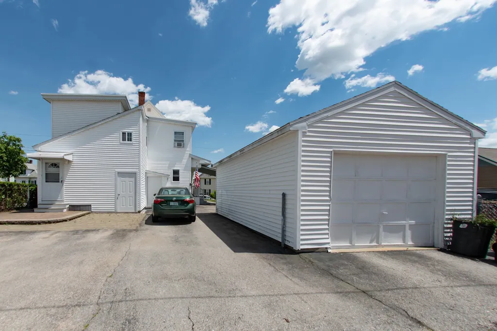 148 Lafayette Street Manchester NH 03102