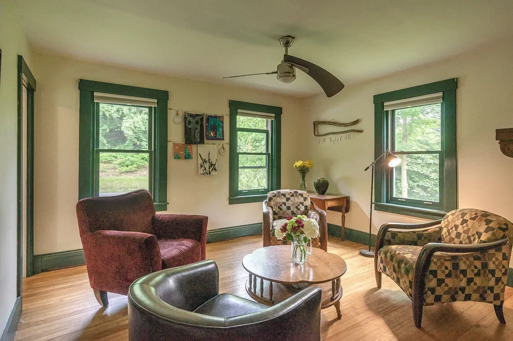 160 Guilford Street Brattleboro VT 05301