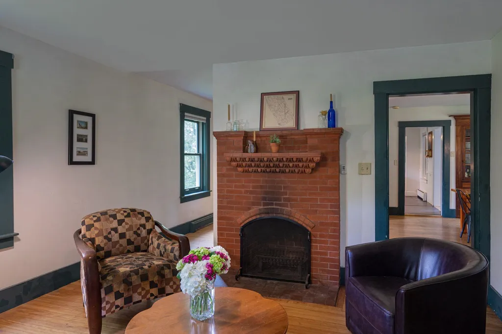 160 Guilford Street Brattleboro VT 05301