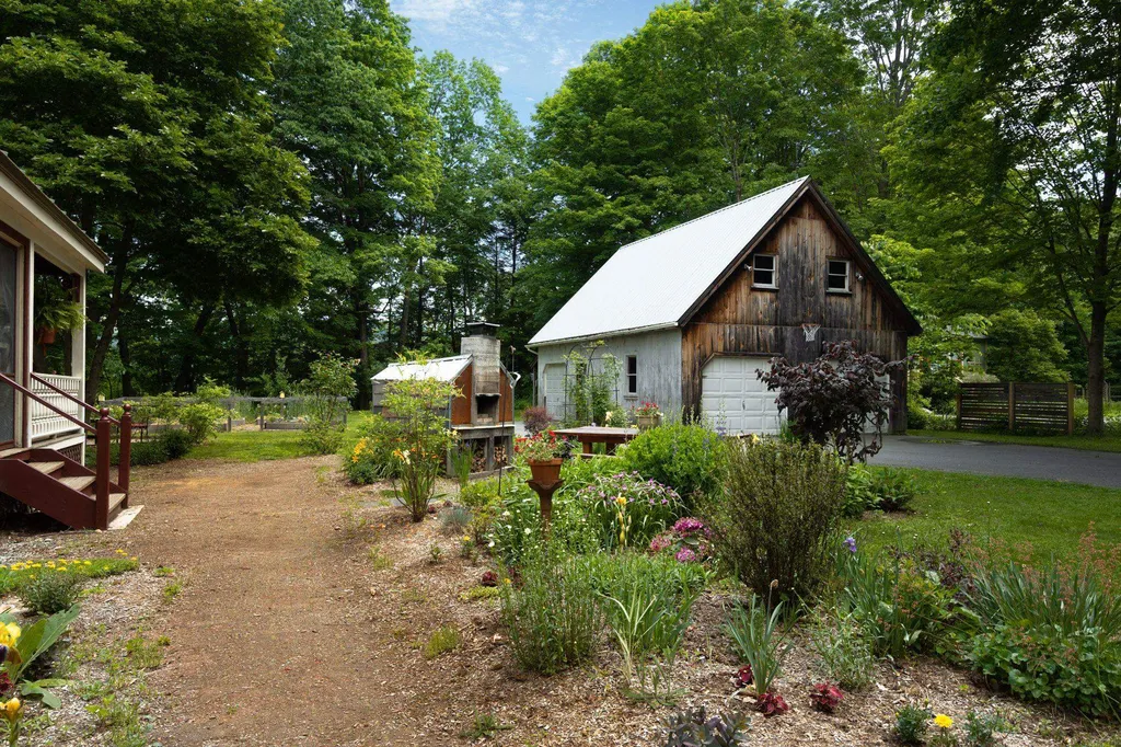160 Guilford Street Brattleboro VT 05301