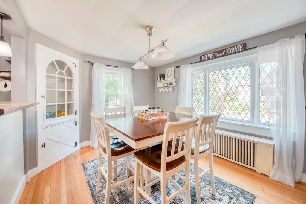 19 Boyd Road Derry NH 03038
