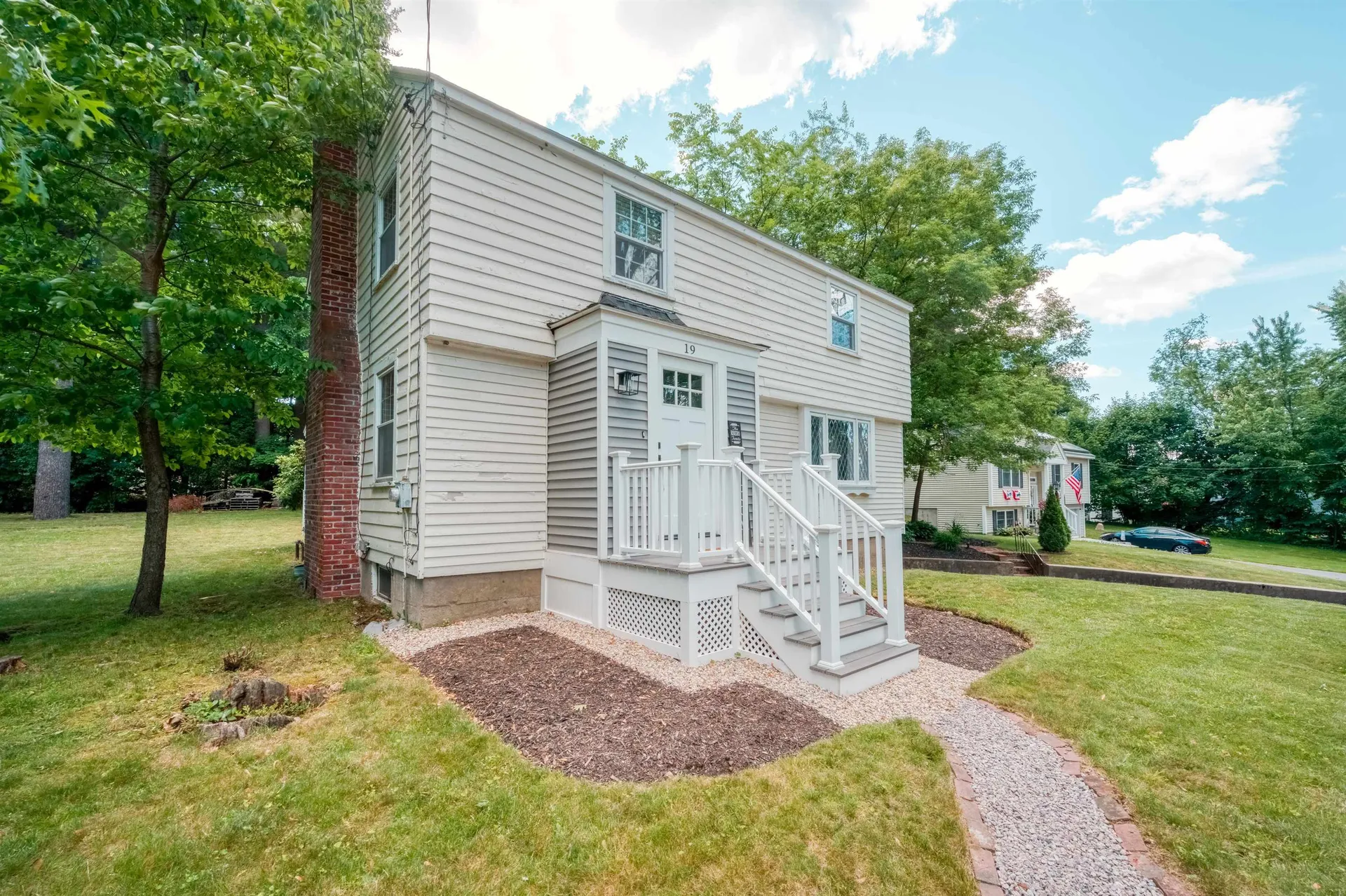 19 Boyd Road Derry NH 03038