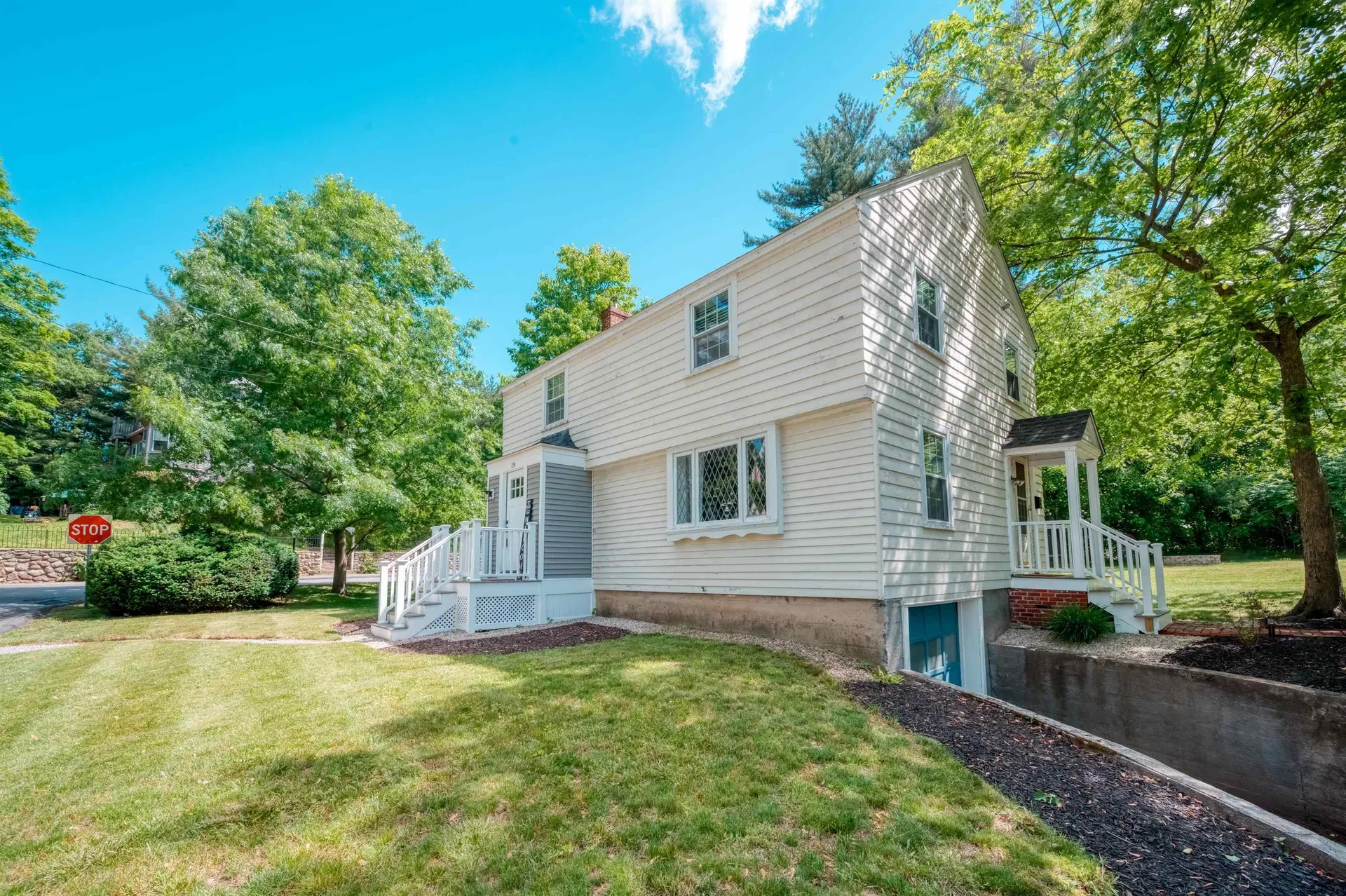 19 Boyd Road Derry NH 03038