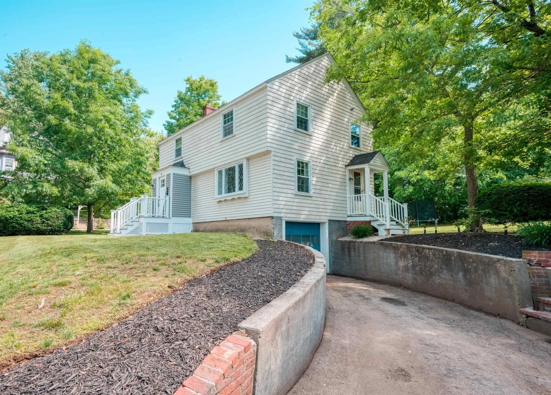 19 Boyd Road Derry NH 03038