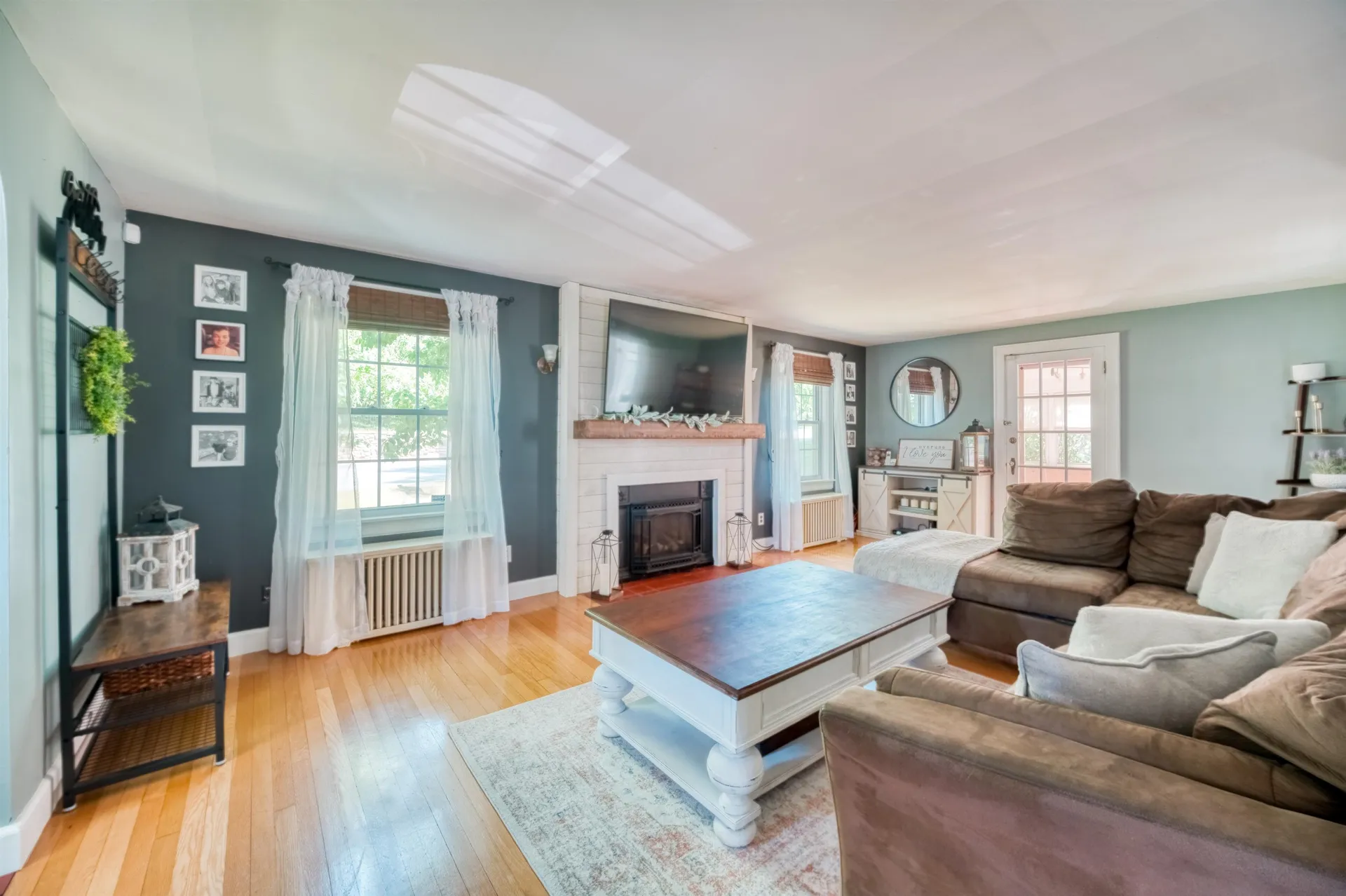 19 Boyd Road Derry NH 03038