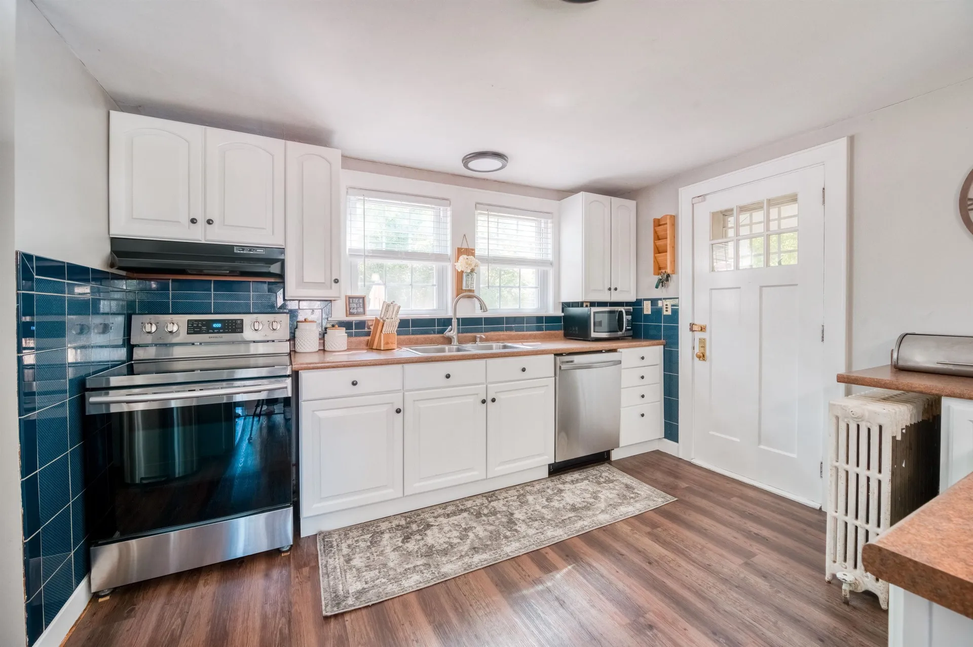 19 Boyd Road Derry NH 03038