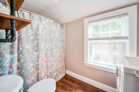 19 Boyd Road Derry NH 03038