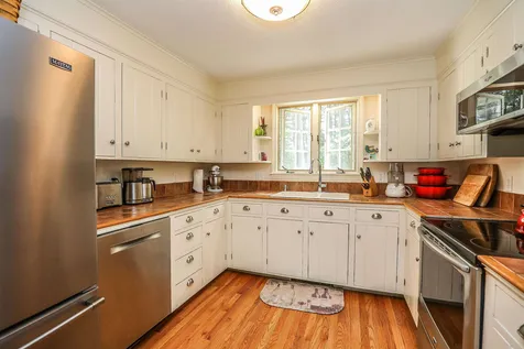 38 Currier Avenue Peterborough NH 03458