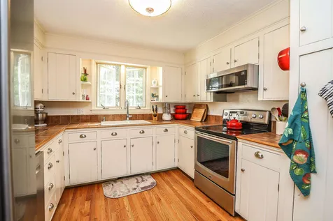 38 Currier Avenue Peterborough NH 03458