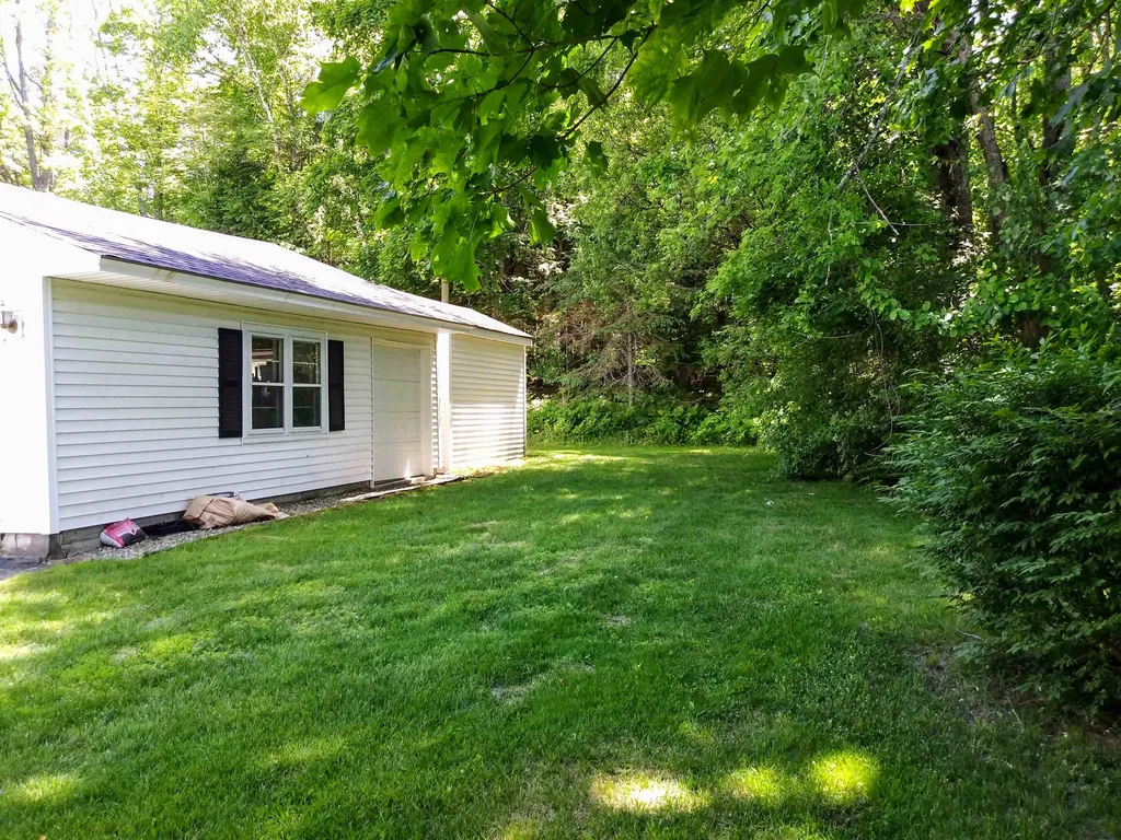 6 Bellevue Avenue Claremont NH 03743