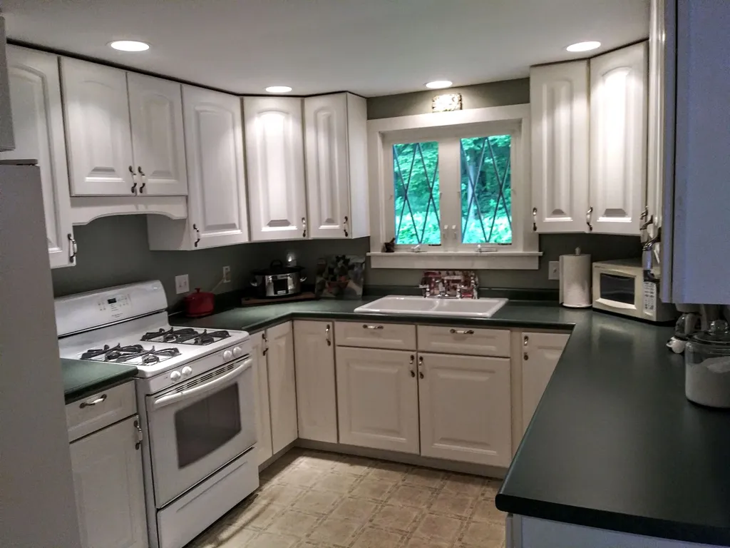 6 Bellevue Avenue Claremont NH 03743